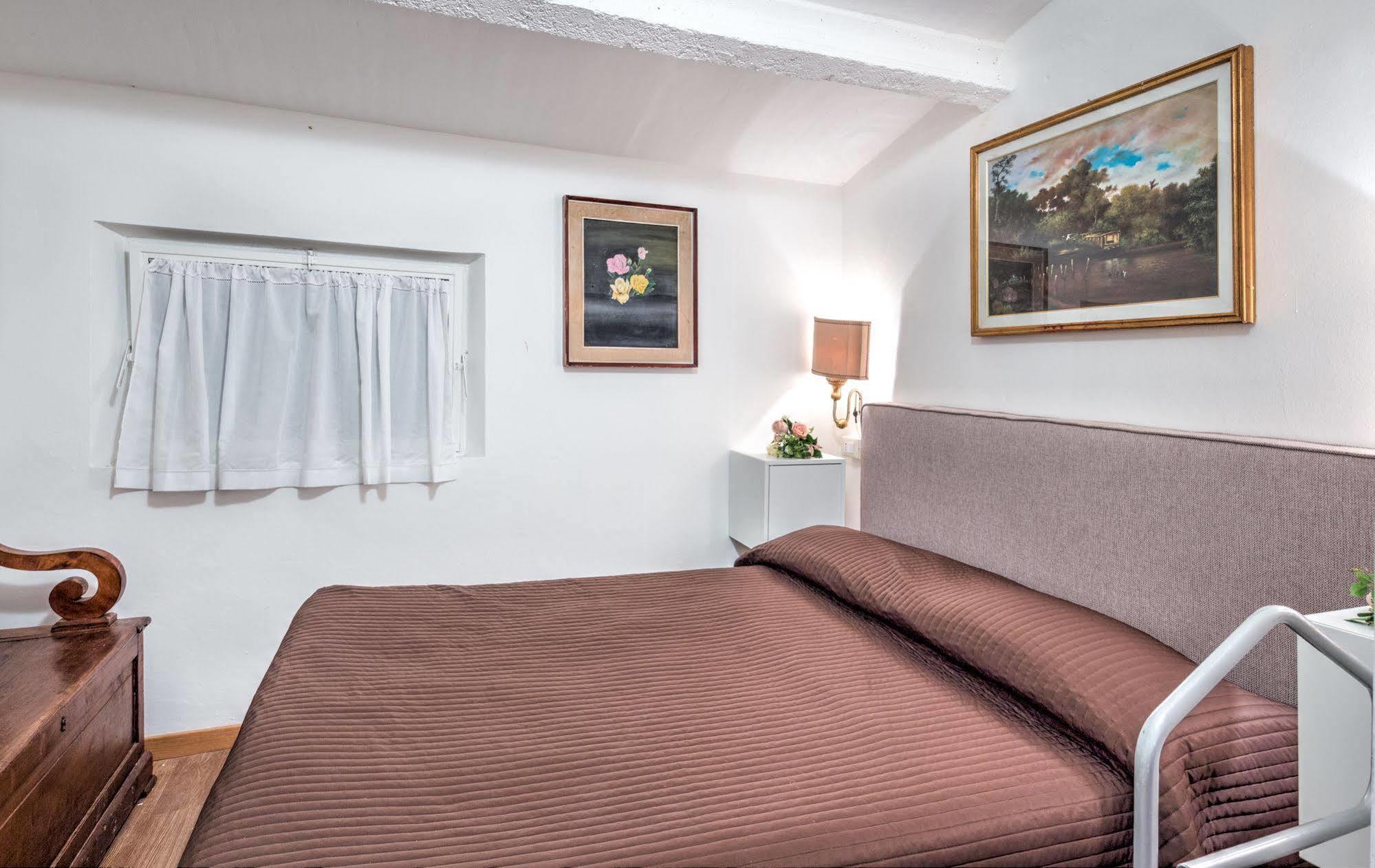 B&B La Residenza Del Poeta Montesicuro Extérieur photo