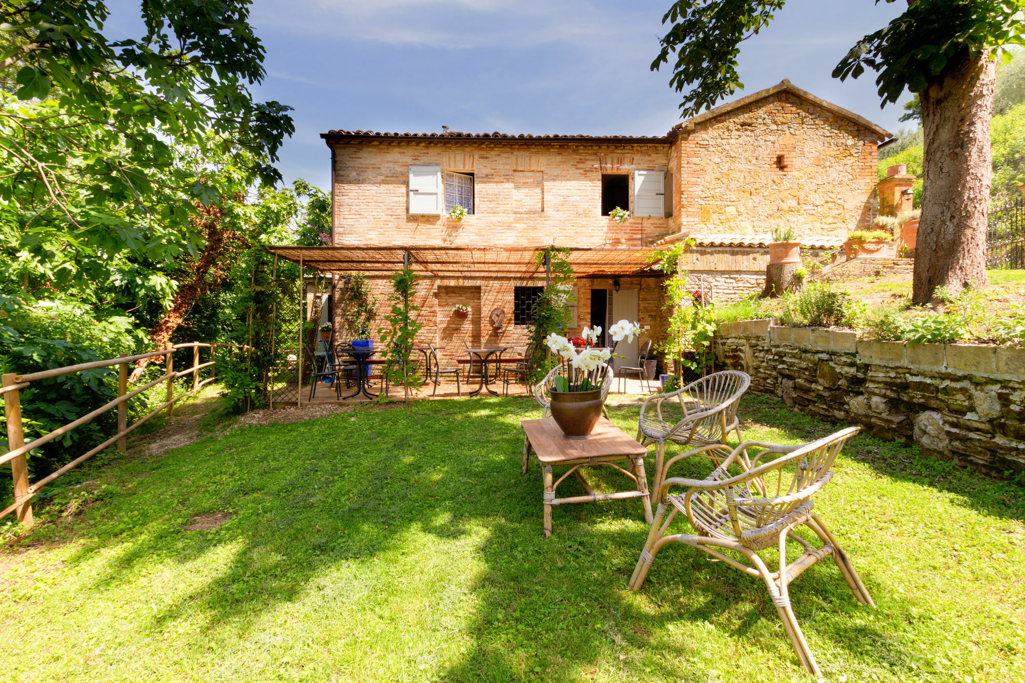 B&B La Residenza Del Poeta Montesicuro Extérieur photo
